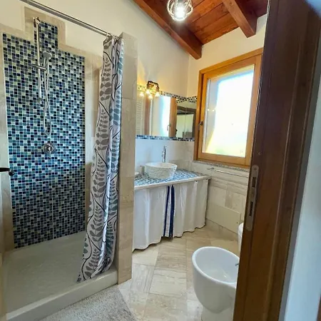 Oleandri D'ogoz Villa Tratalias